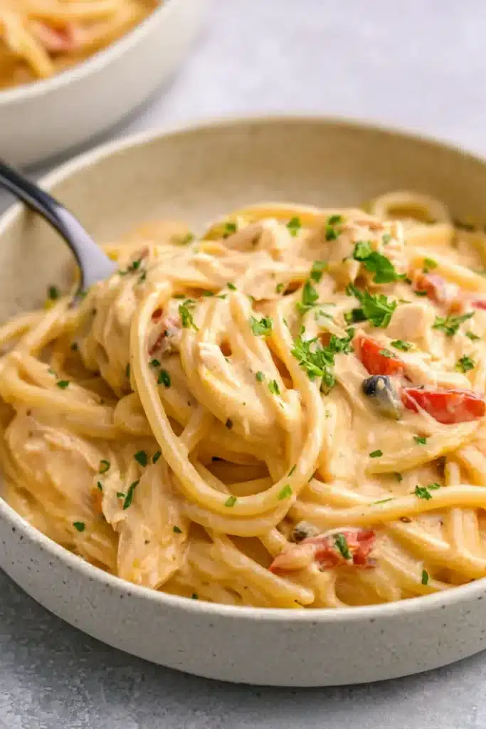 CrockPot Cheesy Chicken Spaghetti Recipe